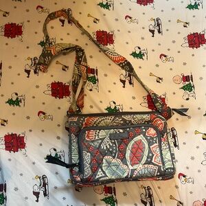 Vera Bradley cross body purse